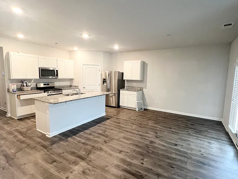 5278 Owens Ln — Photo 10