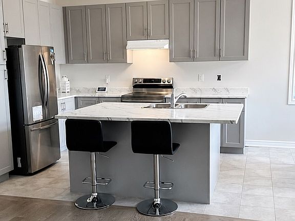 3rd image of 41 Fawndale Cres