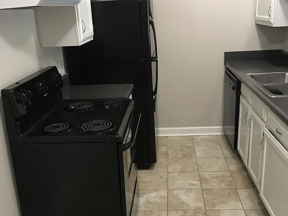 1st image of 9621 Vinca Cir APT F