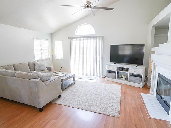 3rd image of 8421 Bramble Bush Cir