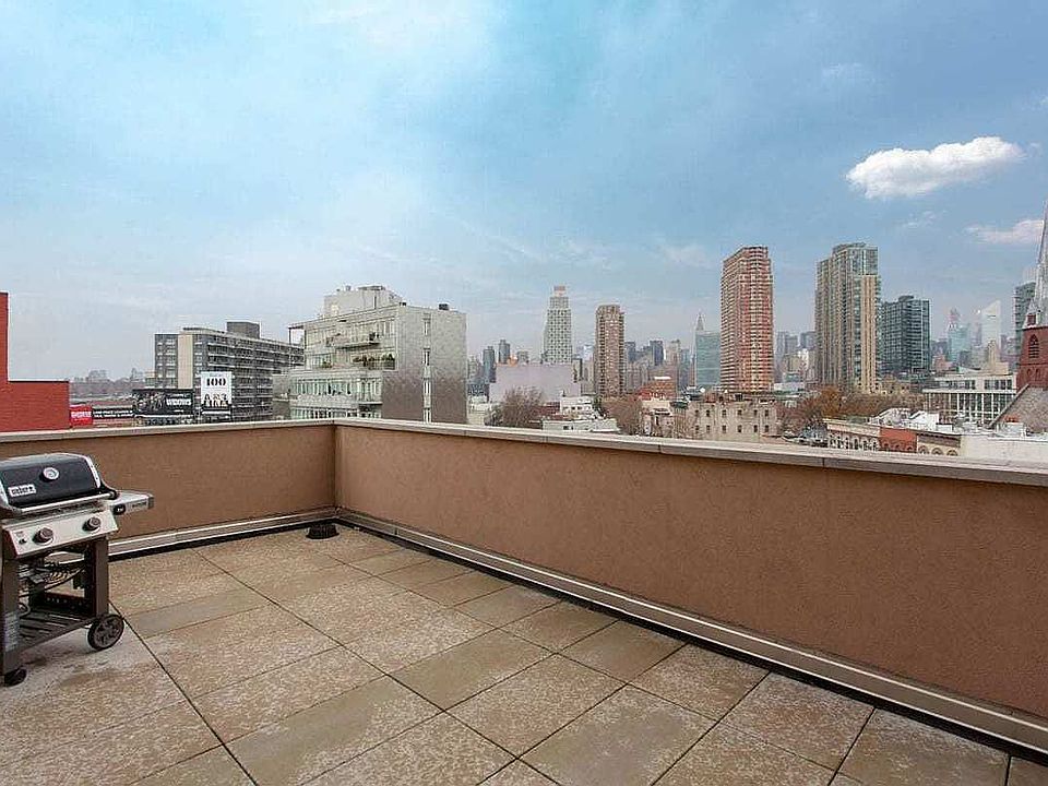 1st image of 1044 Jackson Ave #6
