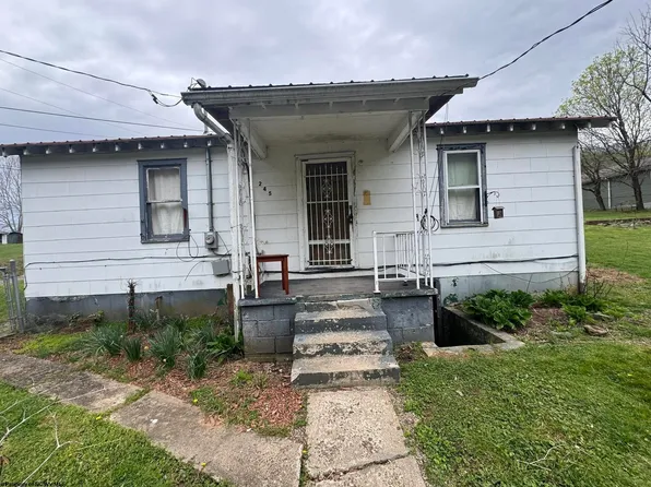 245 Riverside Dr, Weston, WV 26452