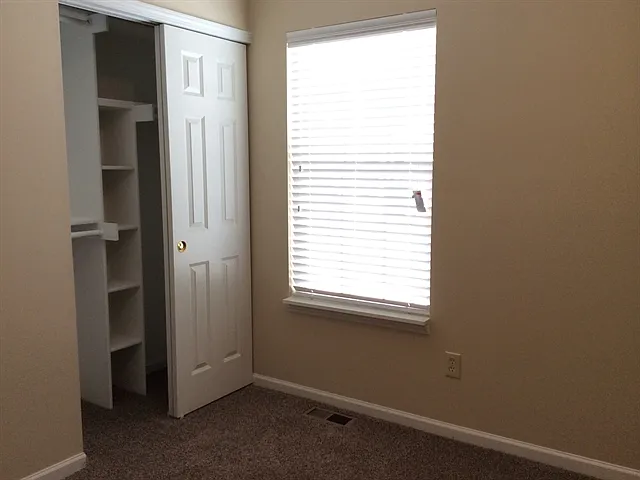 6685 Wimbledon Dr — Photo 11