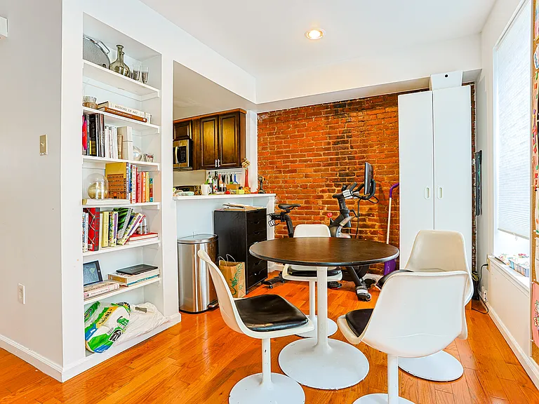 722 Kater St #2 — Photo 5