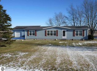 5604 N Bliss Rd, Elwell, MI 48832