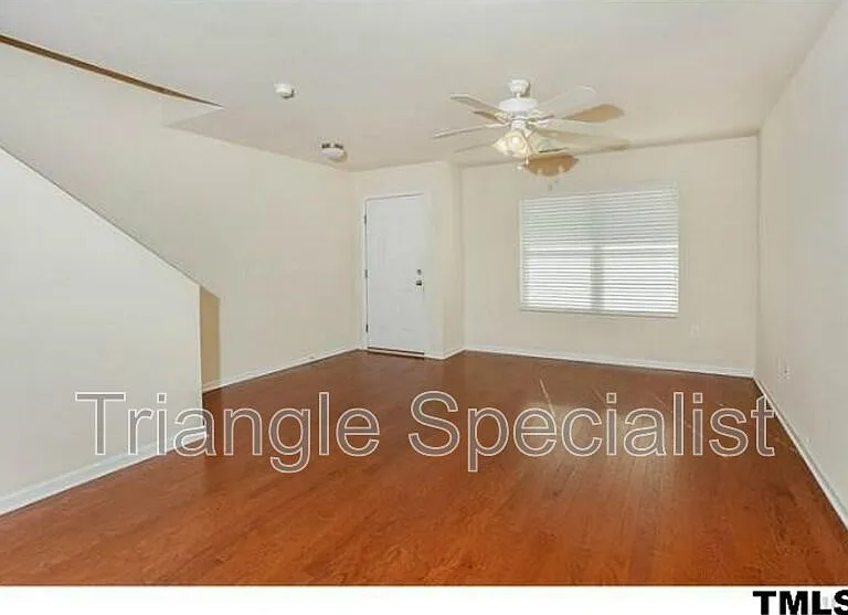 8549 Quarton Dr — Photo 2