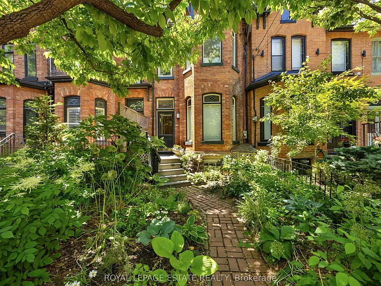 100 Seaton St — Photo 1