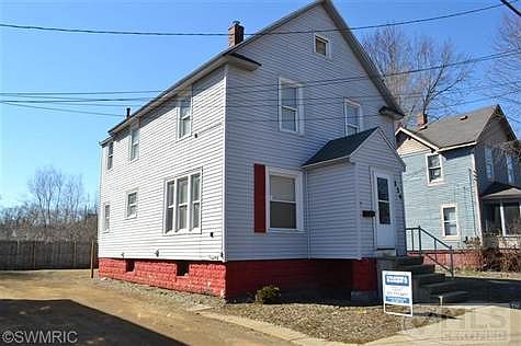 1st image of 134 E Stockbridge Ave