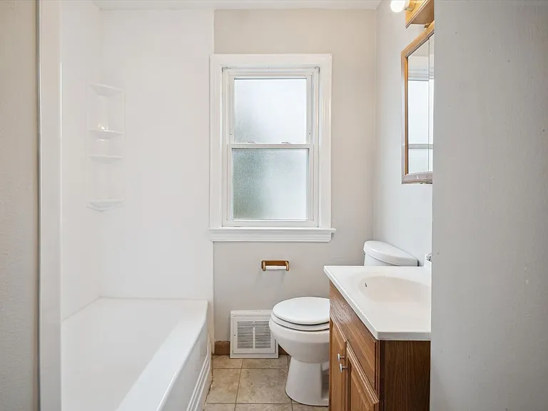 14416 Krems Ave — Photo 18