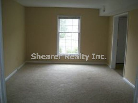 3rd image of 4414 Shelden Ct