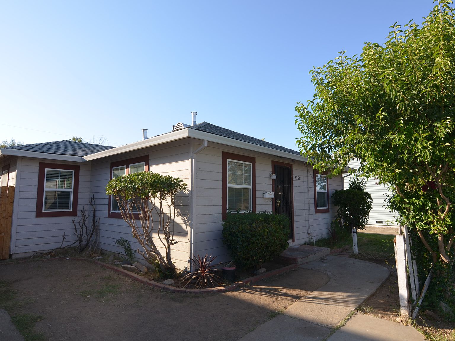 【匿名配送】HOUSES AND GARDENS IN CALIFORNIA 77d13784bf62fef2897e701450de1e