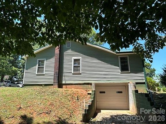 5th image of 1174 Stacy Hill Rd