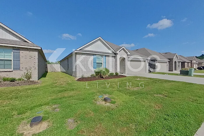 118 Santiago Ct — Photo 2