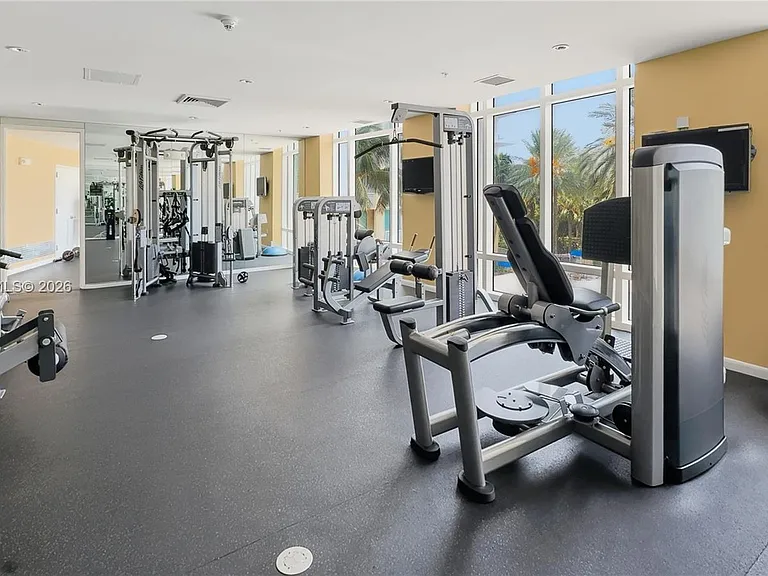 1755 E Hallandale Beach Blvd #2303E — Photo 26