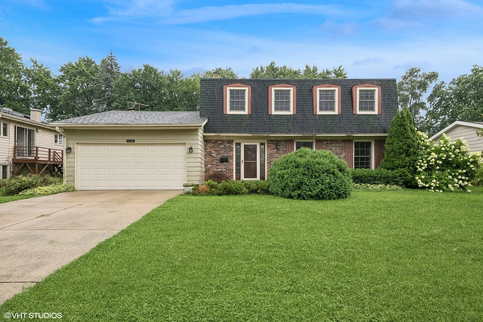 1720 Buena Vista Dr photo 1