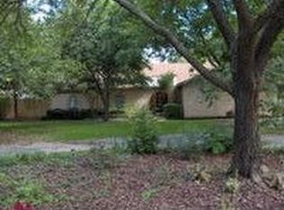 19 Spring Oaks Rd, Burleson, TX 76028