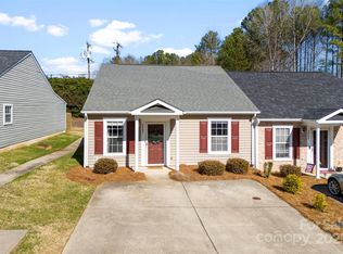 2065 Pin Oak Pl, Cramerton, NC 28032