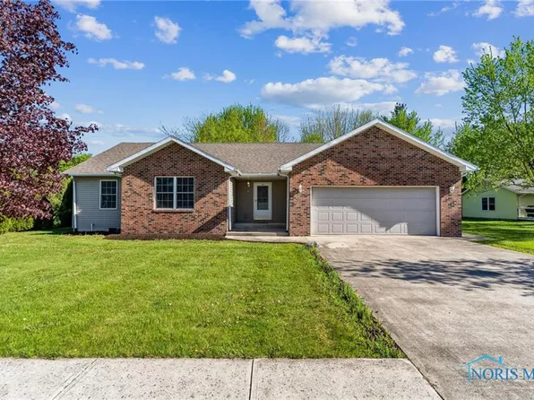 504 Clint Dr, Ada, OH 45810