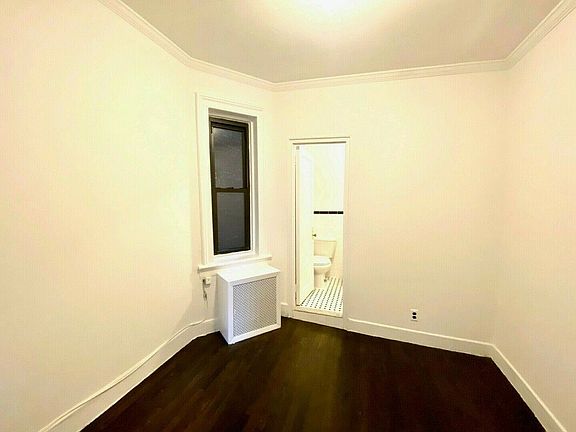 4th image of 243 E 39th St APT 3A