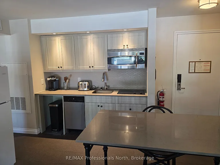 1235 Deerhurst Dr #53-108 — Photo 3