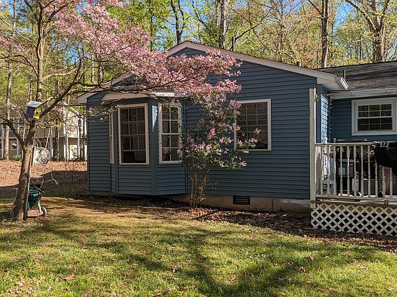 4th image of 119 White Mule Ln