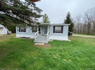 2203 Ranae St #8, Croswell, MI 48422