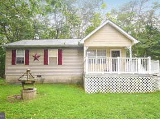300 Custer Ct, Lusby, MD 20657