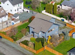 1406 30th St, Anacortes, WA