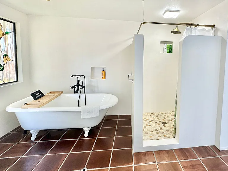1650 Winterwarm Dr — Photo 33