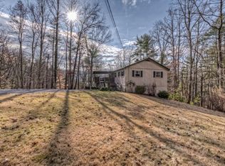 889 Lakeview Dock Rd, Bristol, TN 37620