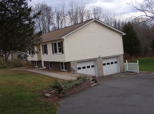 12 Countryside Rd, Columbia, NJ 07832