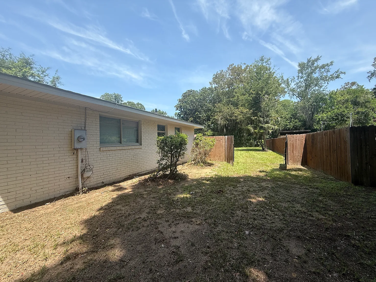 3 bed, 1600 sqft, $2,500 — Photo 4