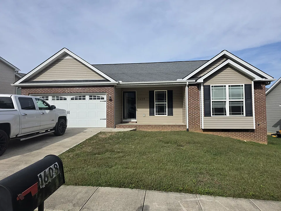1608 Bobby Nichols Dr