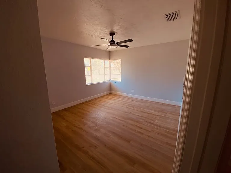 131 W Atwater Ave — Photo 28