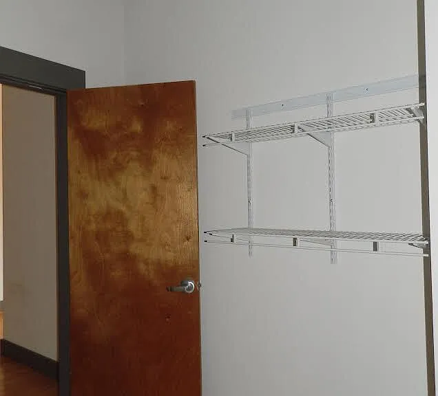 222 N Central St — Photo 37
