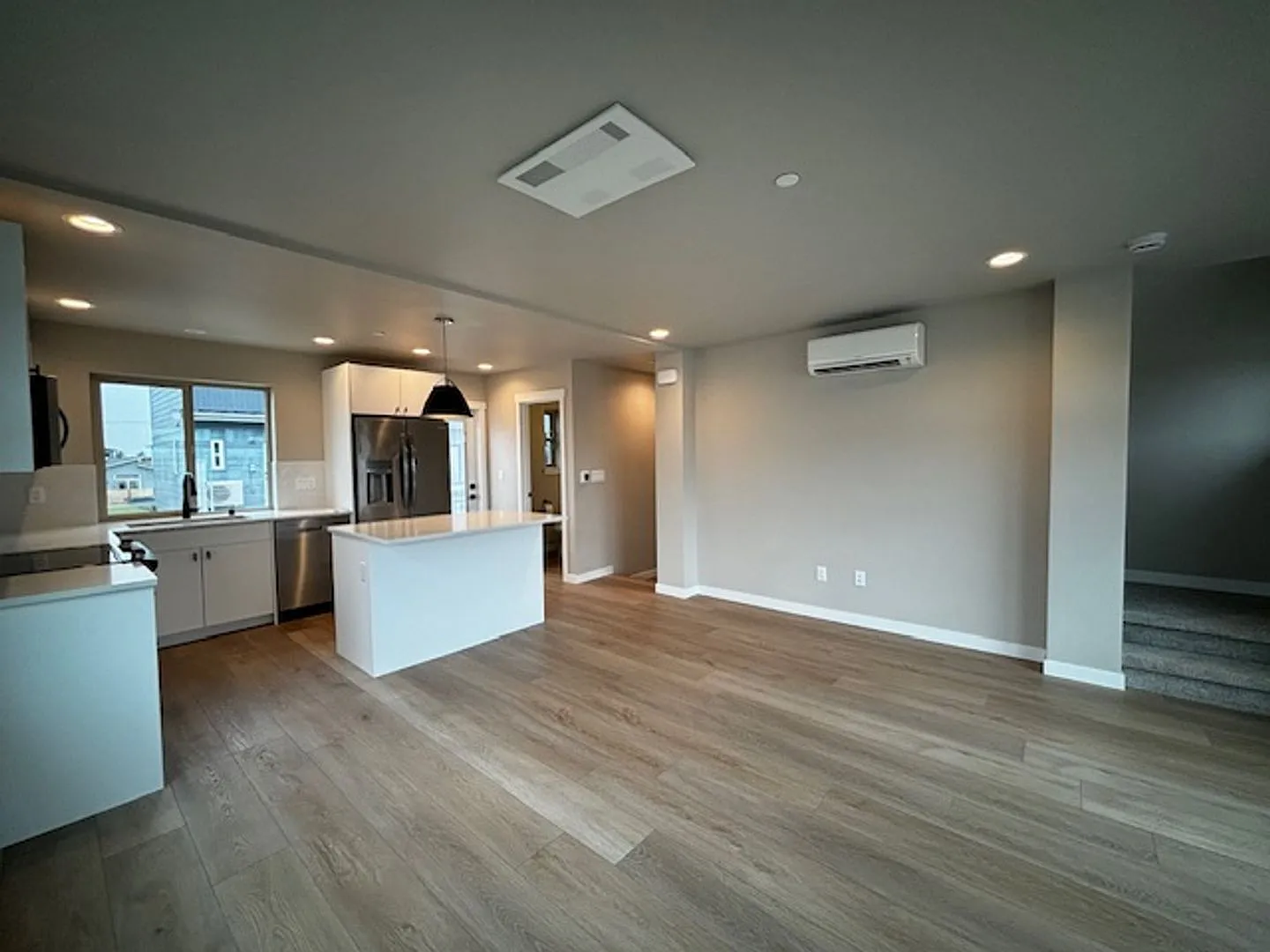 2 Bed 1.5 Bath townhome in Cordata with garage — Photo 3