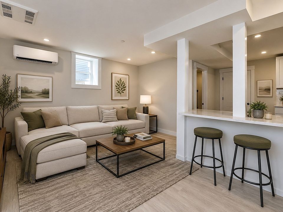 1st image of 17 Macarthur St #1
