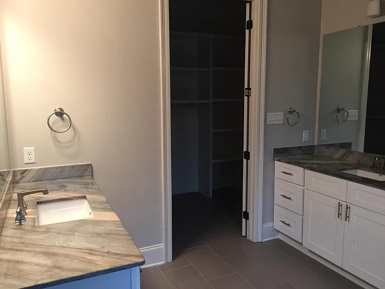 1920 Hunters Ridge Dr — Photo 6