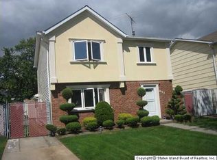 457 Albourne Ave, Staten Island, NY