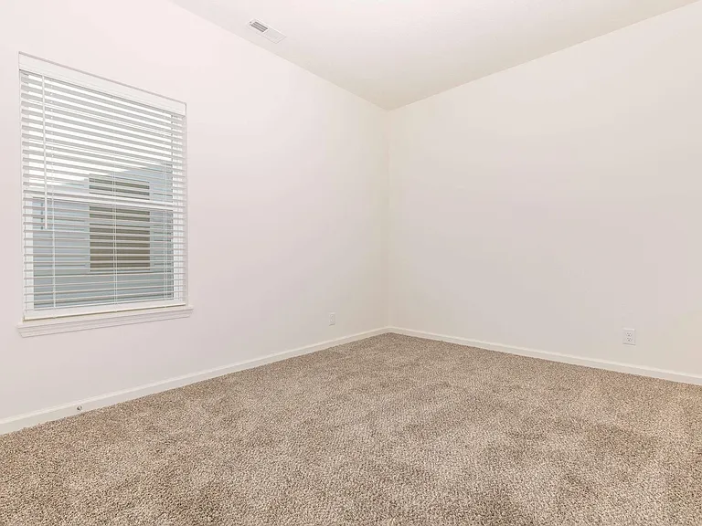 Avalon Bluffs — Photo 96