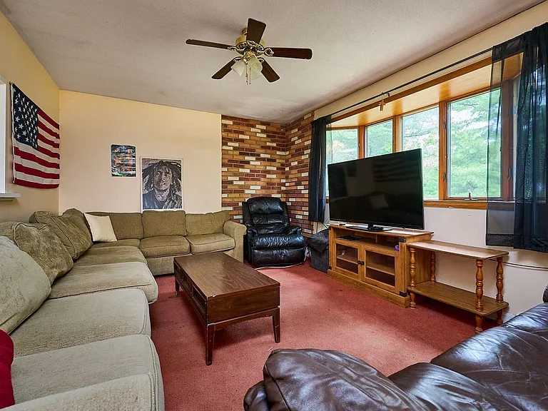 167 Rocky Hill Rd — Photo 8