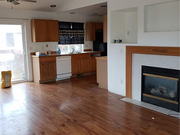 3rd image of 23115 39th Ave E