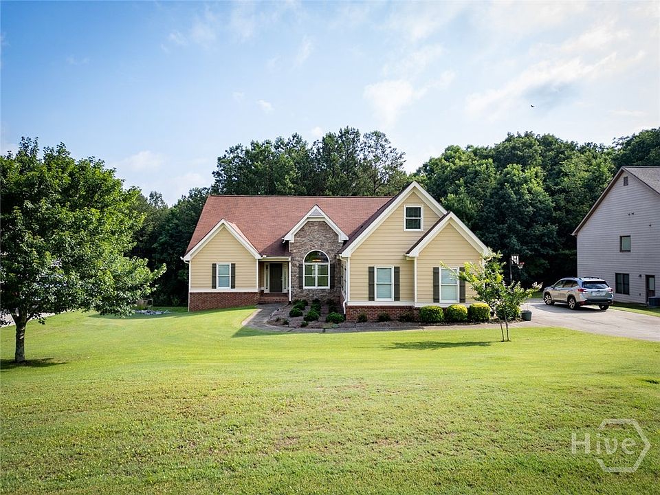 1st image of 725 Lincoln Drive