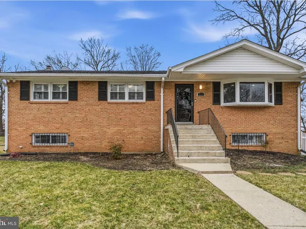 4303 Skyline Dr, Suitland, MD 20746