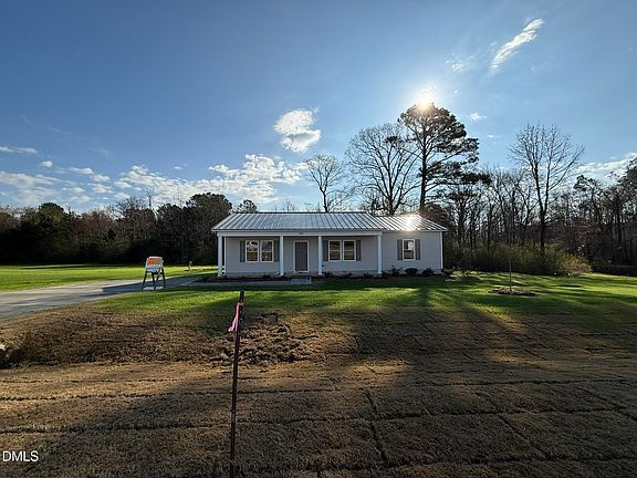 2nd image of 180 Jacobs Ridge Dr