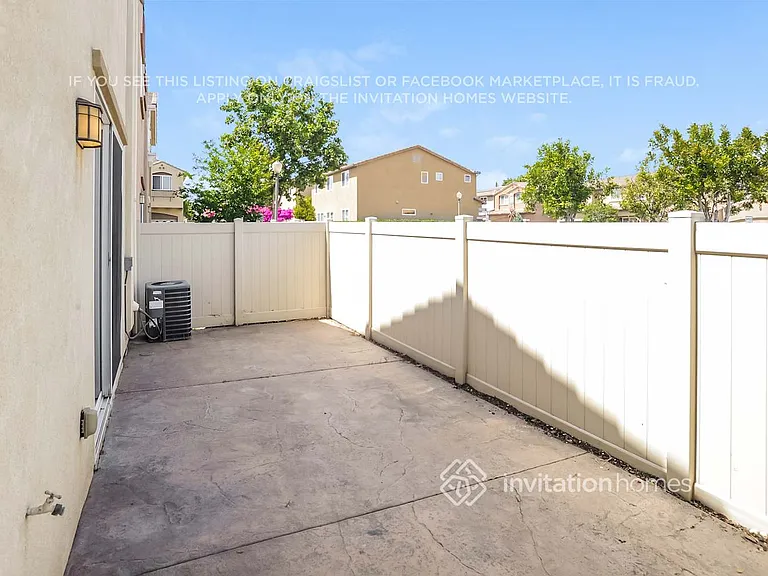 9610 Cherry Hill St — Photo 17