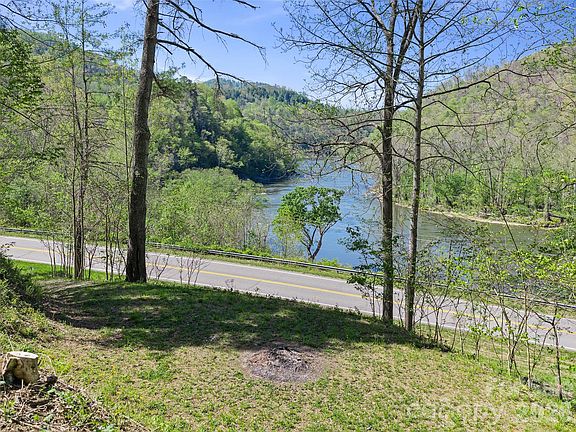 3rd image of 0 Little Pine Rd