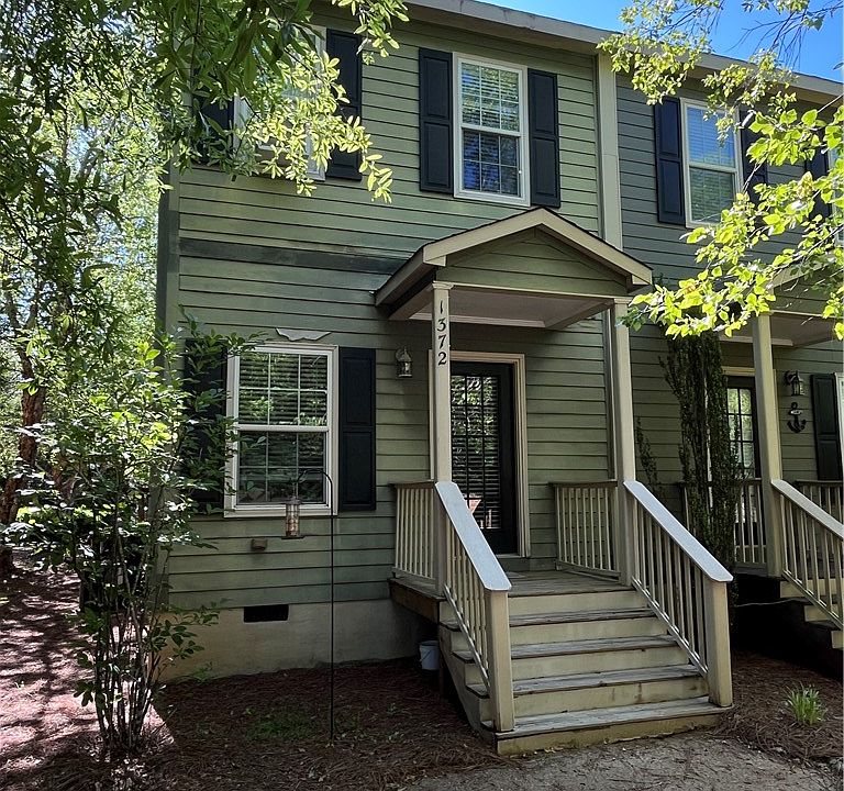 1st image of 1372 Gatewood Dr