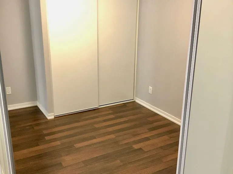 20 Joe Shuster Way #1005 — Photo 4