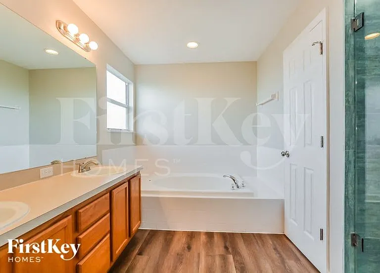 733 Wildflower Rd — Photo 6